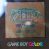 Photo d'une Game Boy Color Jaune, vue de l'écran qui fonctionne