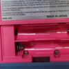 Photo d'une Game Boy Pocket Rose, vue du compartiment à piles
