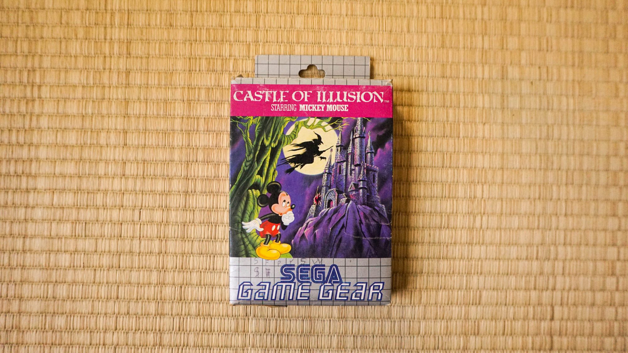 Photo du jeu Castle of Illusion Starring Mickey Mouse sur Game Gear, vue de dessus